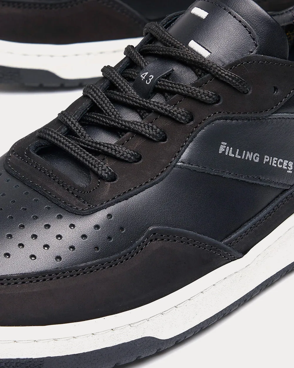 Ace Spin Black Low Top Sneakers