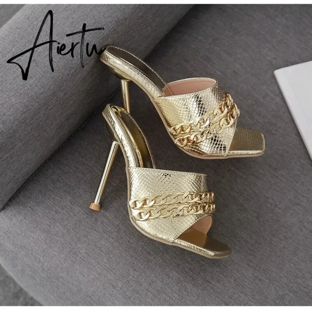 Aiertu Ins style Chains Transparent PVC Women Slippers Fashion Square toe stiletto High heels Mules Sandals Summer Female Slides Shoes