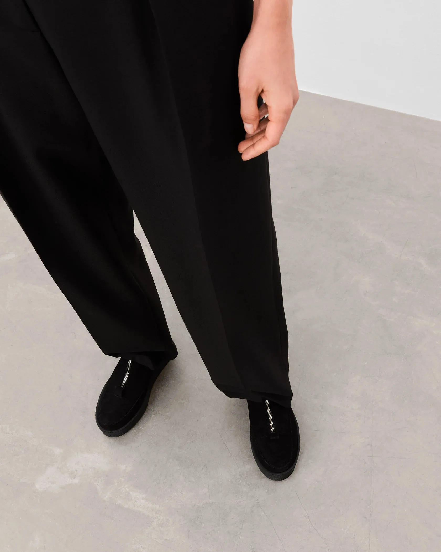 Amelia - Suede Black