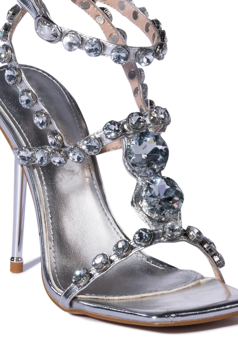 AZALEA WANG LILY STILETTO SANDAL IN SILVER