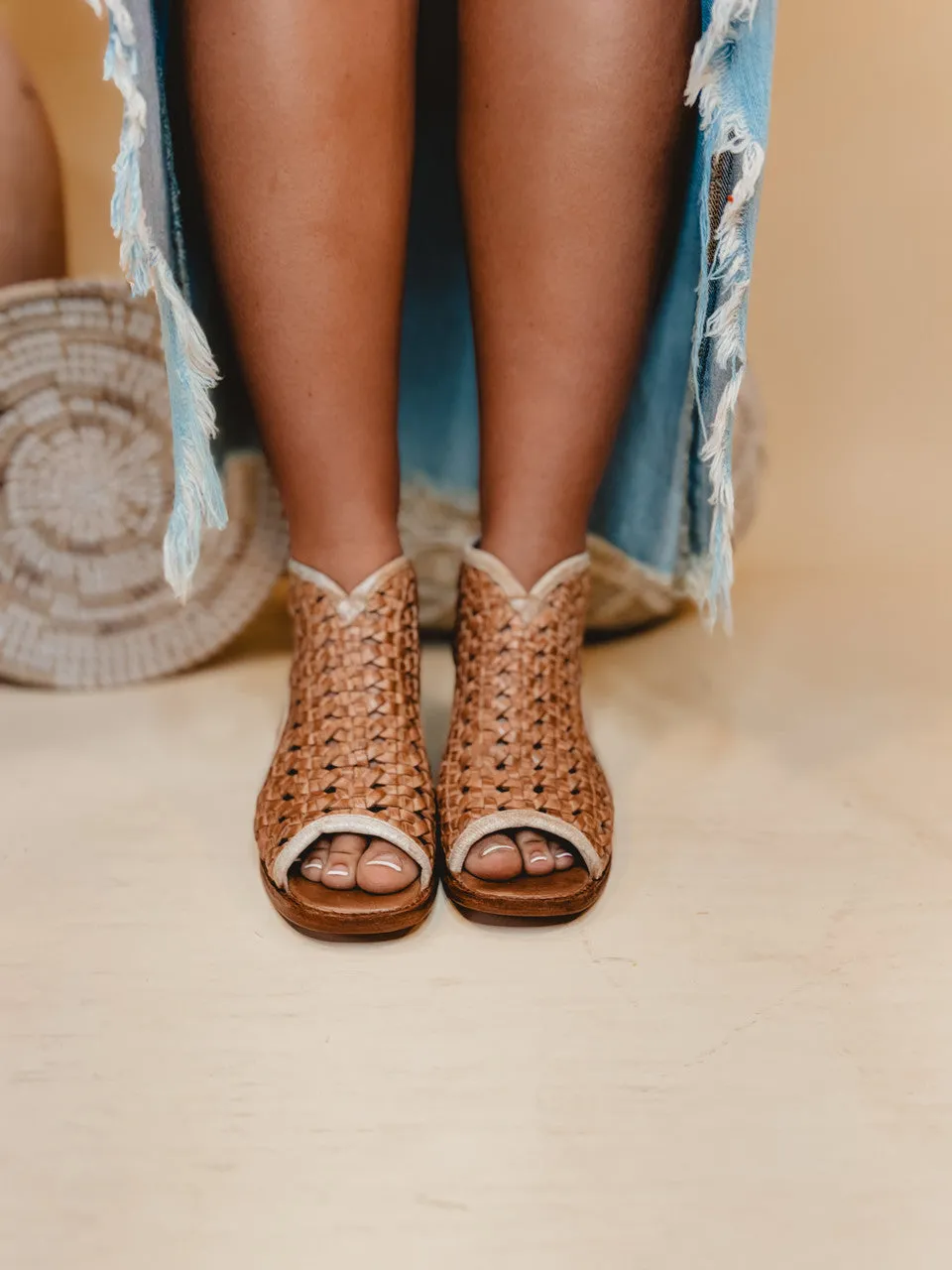 Bedstu Ransom Peep-Toe Heels - Tan Rustic Nectar Lux
