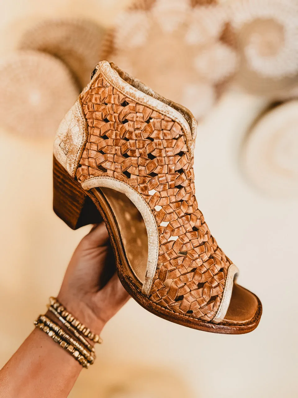 Bedstu Ransom Peep-Toe Heels - Tan Rustic Nectar Lux