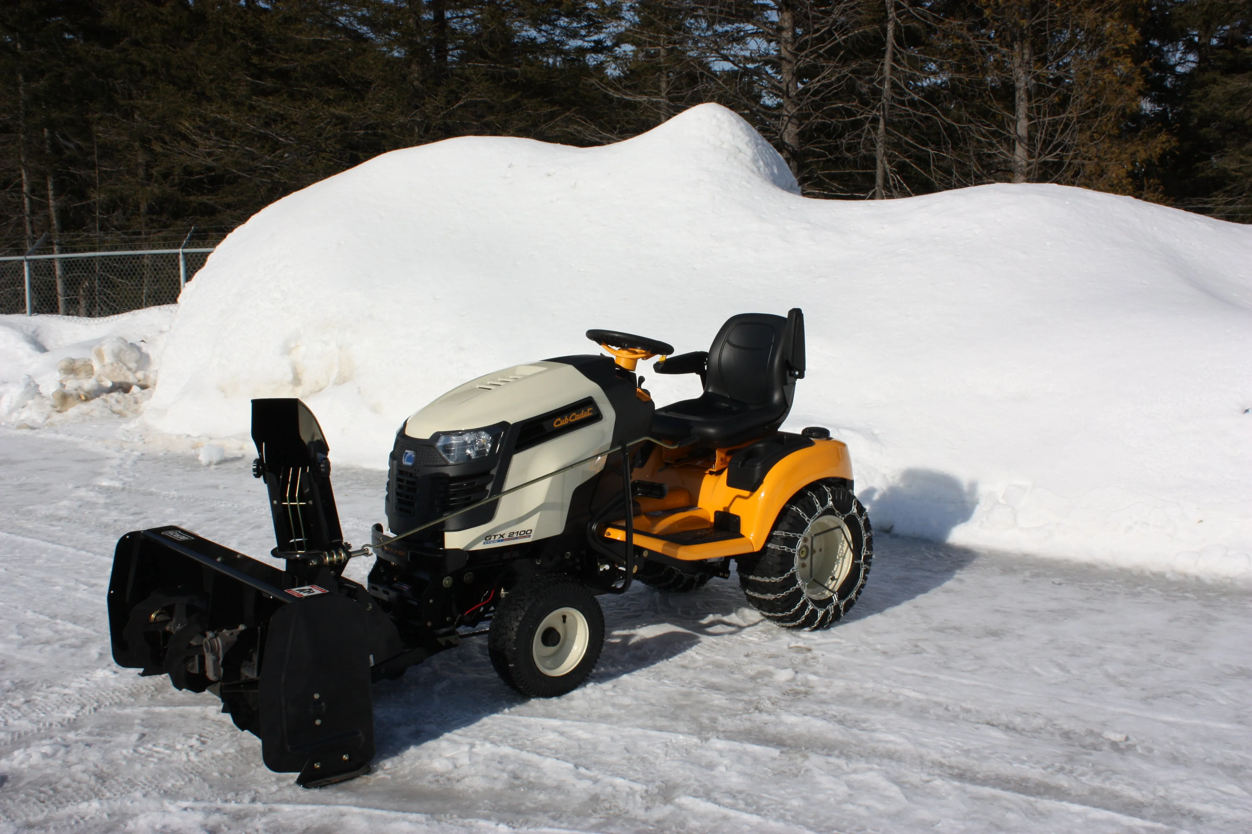 Bercomac Snowblower Berco 48" Northeast | 16 to 28HP | For Tractor & Lawn Mower