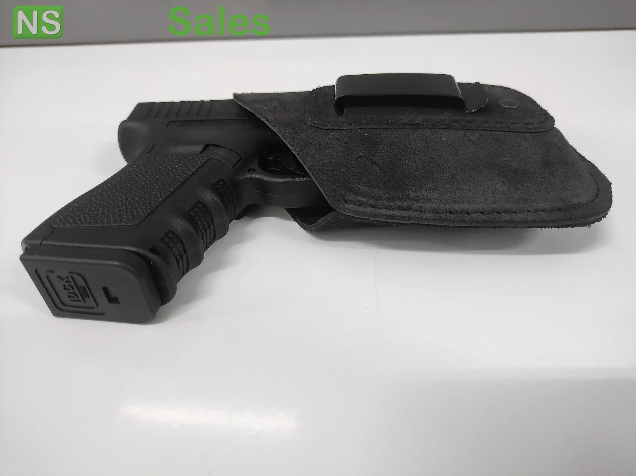 EL PASO SUEDE LIGHT-BEARING CLIP-ON (IWB) - MEDIUM