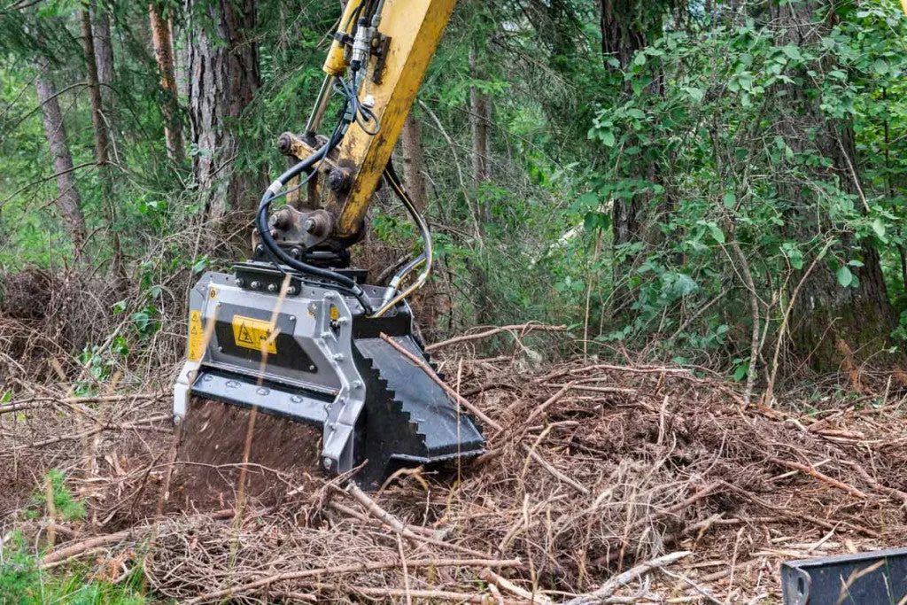 FAE Forestry Mulcher With Bite Limiter Technology | Capacity 540 CF | For Excavator