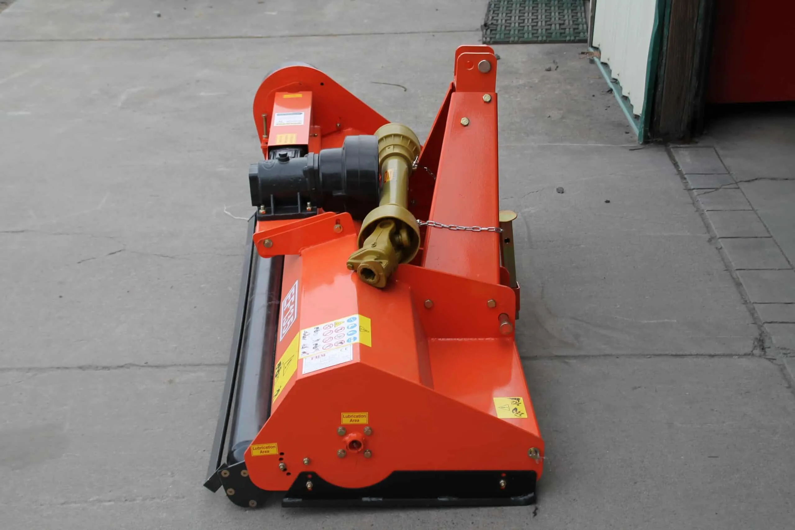 Farmer Helper EF Series (Light Duty) Flail Mower | 33" to 68" Working Width | 14 - 45HP For Tractor