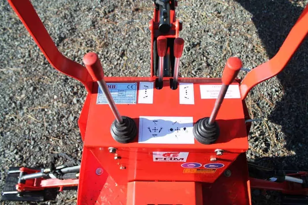 Farmer Helper FH-BH5-6 -7 Self Contained Standard Backhoe| 5'-7' Digging Depth | 18-30  HP For Tractor