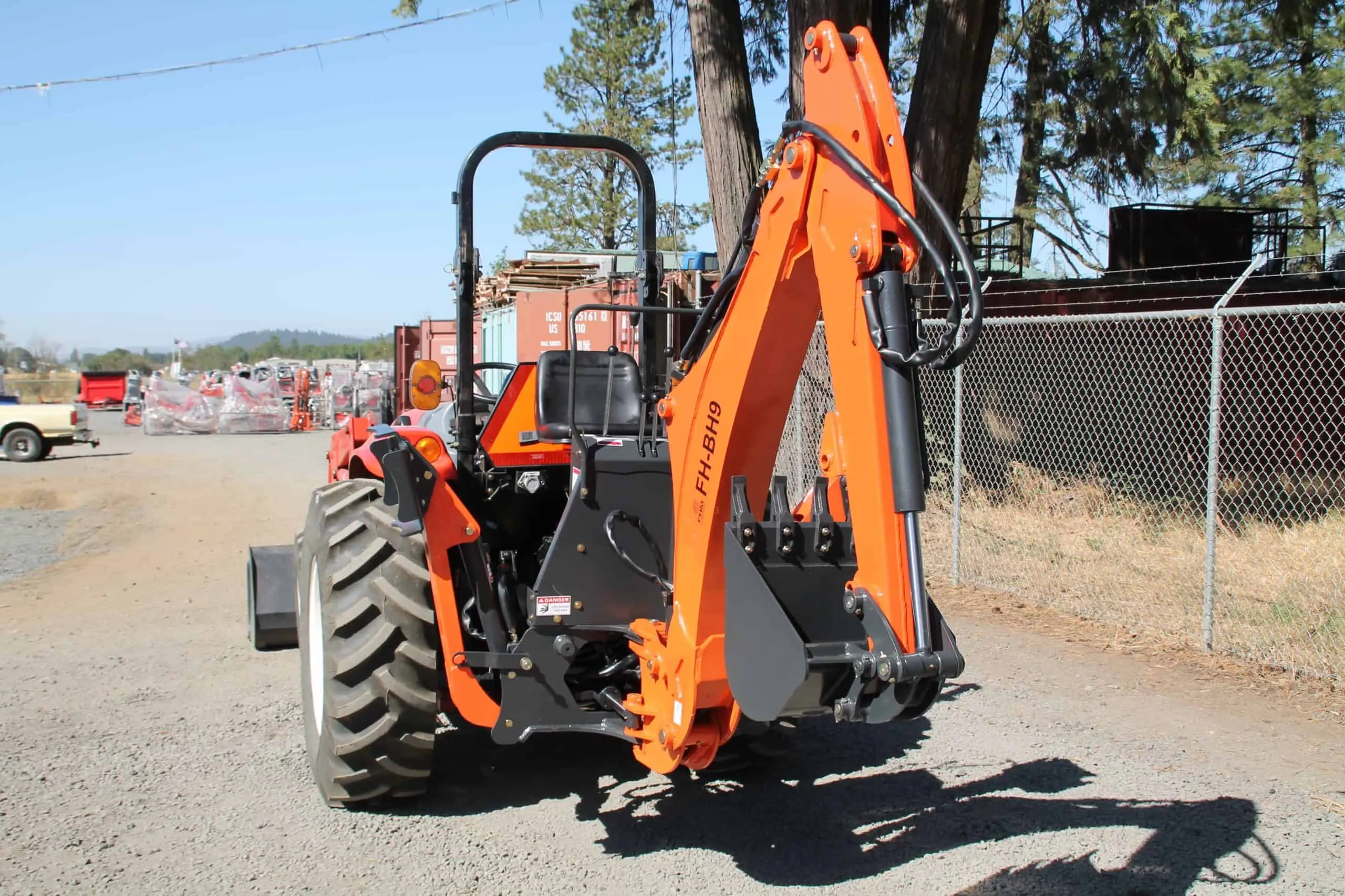 Farmer Helper FH-BH8-9 Self Contained Backhoe | 8'-9' Digging Depth | 90HP PTO For Tractor