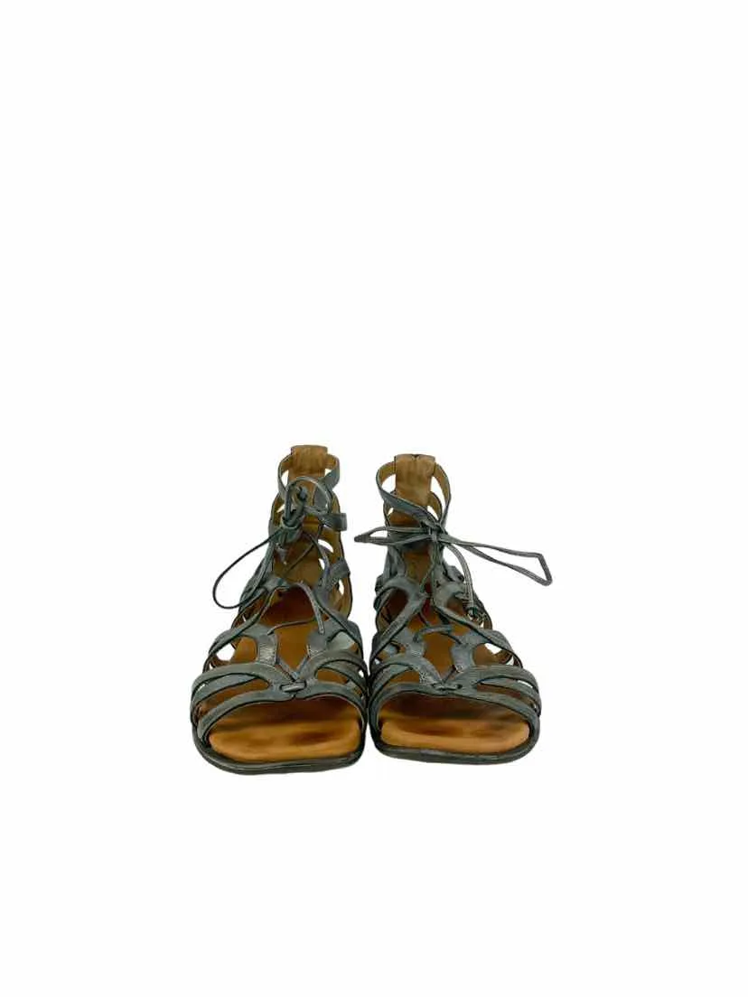 Gentle Souls Kenneth Cole Women's Break-My-Heart Sandal Graphite Size 8.5