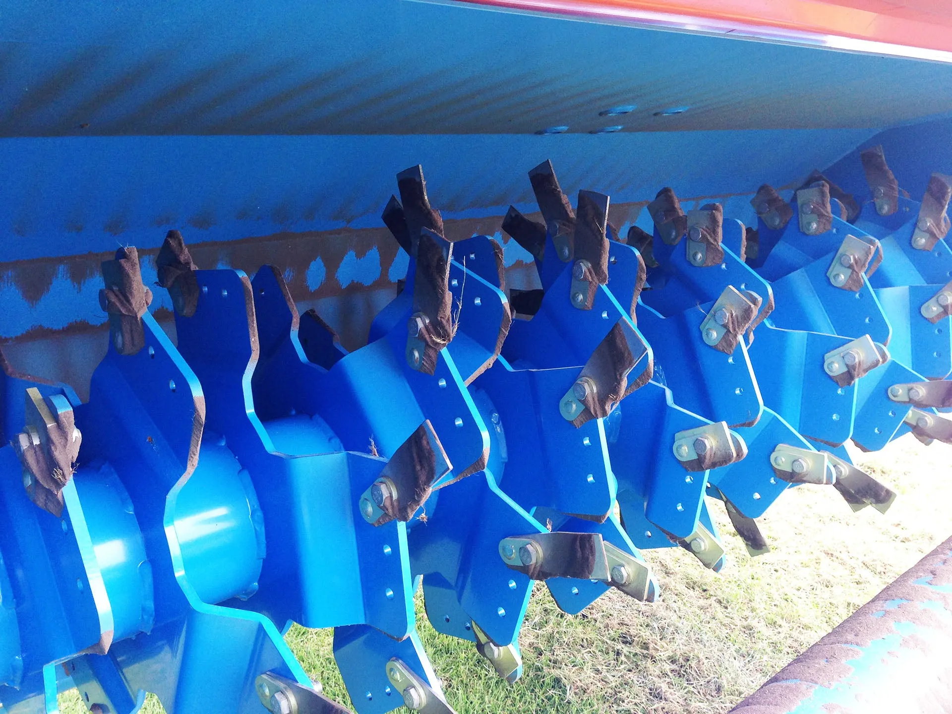 GKB V-Strong Verticutter With Hydraulic Valve | Model VS120-VS240 | Working Width 47''-94''| HP 40-90 | For Tractor