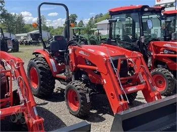 Kioti CK4020SEH Hydrostatic Compact Tractor | 39 HP Diesel Engine | High Ground Clearance