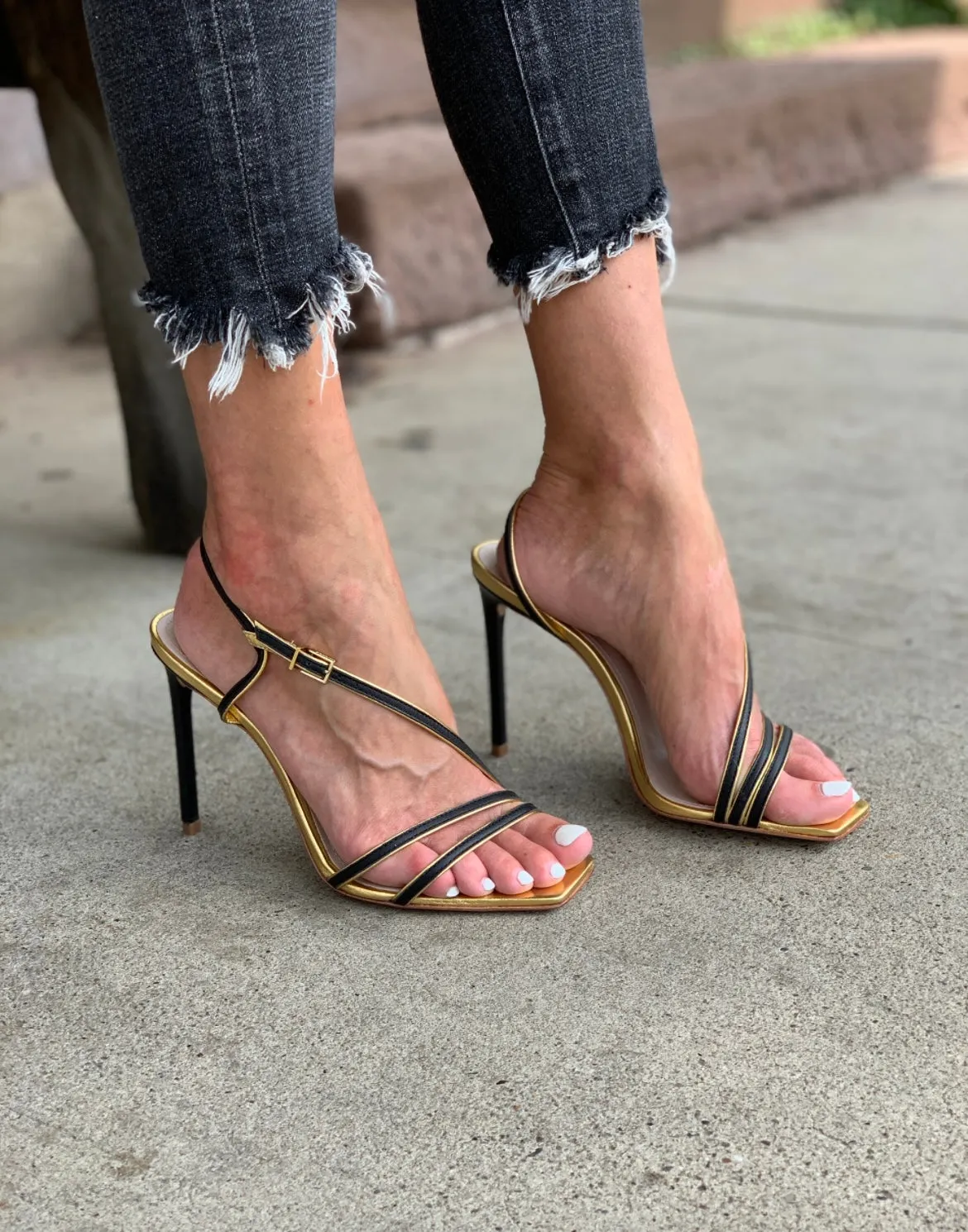 Luna Stiletto - Gold / Black