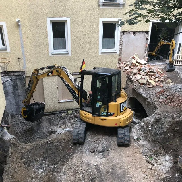 MB Crushers Bucket Crusher | Model MB-C50 S4 | 1,653 lbs For Excavator and Backhoe Loader
