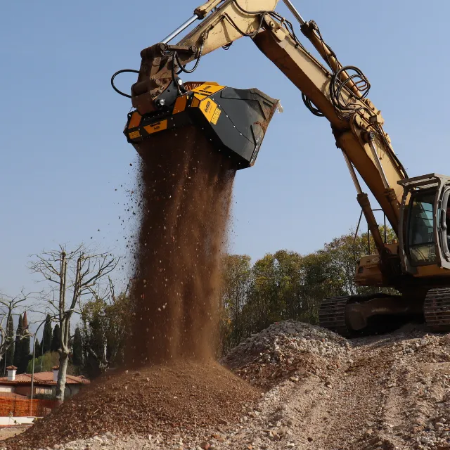 MB Crushers Padding Bucket | Model MB-HDS523 |  ≥ 60,000 ≤ 90,000 lbs For Excavators