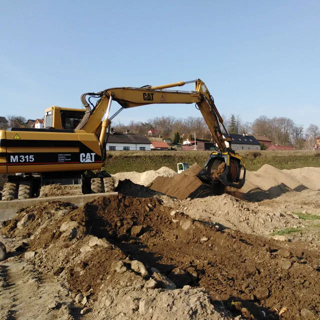 MB Crushers Screening Bucket | Model  MB-S14 S4 | ≥ 19,800 < 44,100 lbs For Excavator