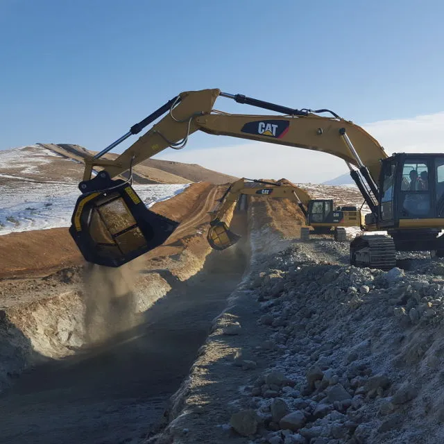 MB Crushers Screening Bucket | Model MB-S18 S4 | ≥ 44,100 < 77,200 lbs For Excavator