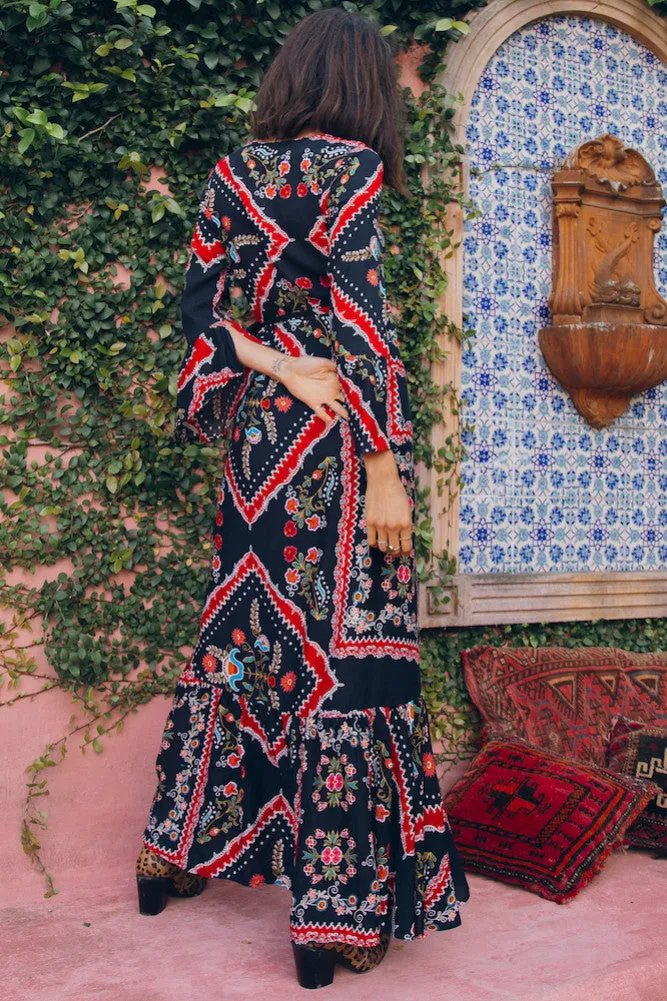 Moving To New York Maxi Dress Black