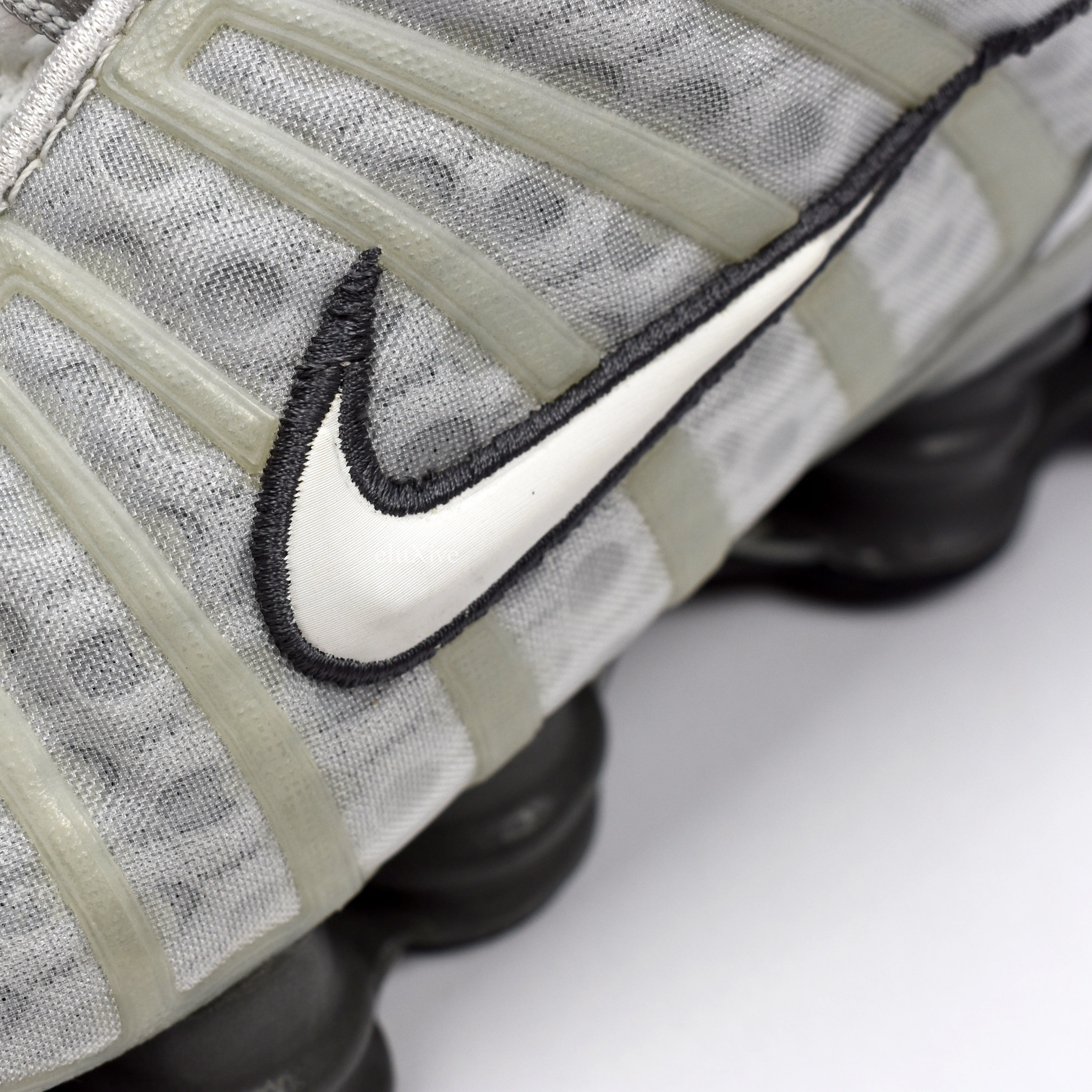 Nike - Shox TL (Metallic Silver/White)