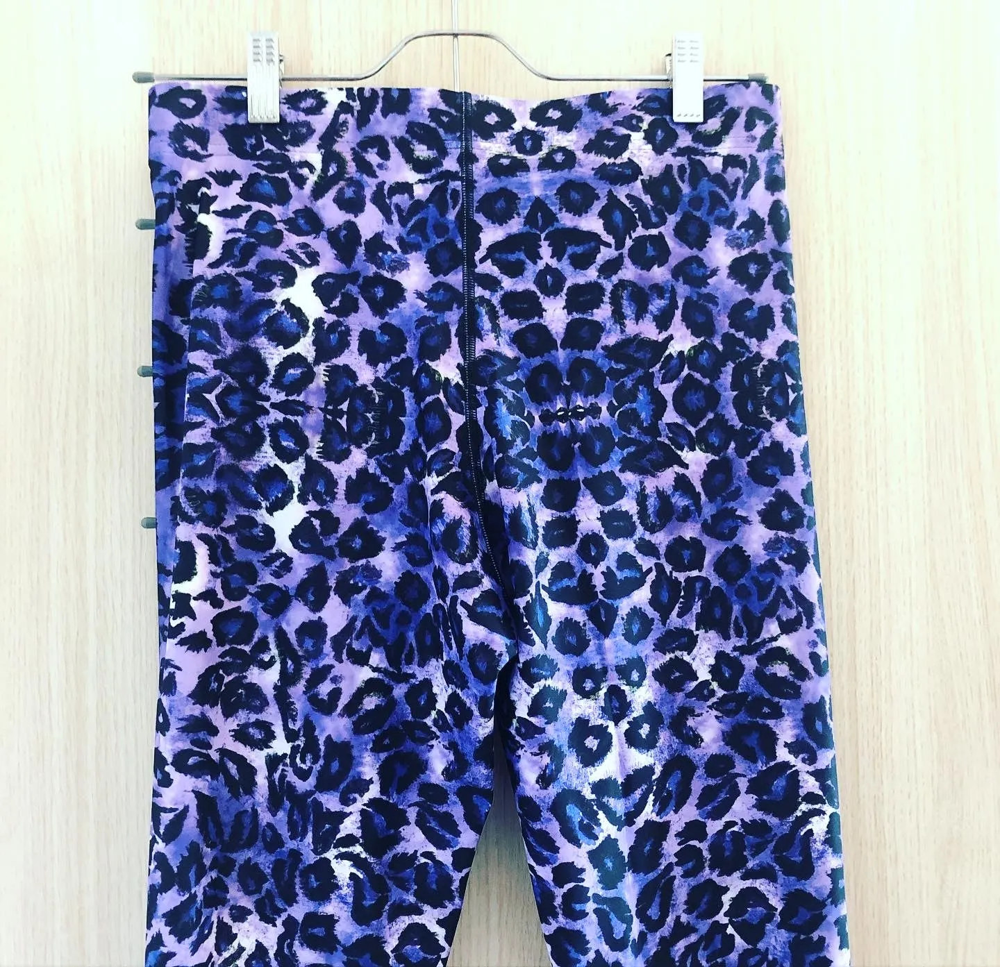 Purple Leopard Print Men's Leggings, Animal Print Meggings Running Tights-Made in USA/EU