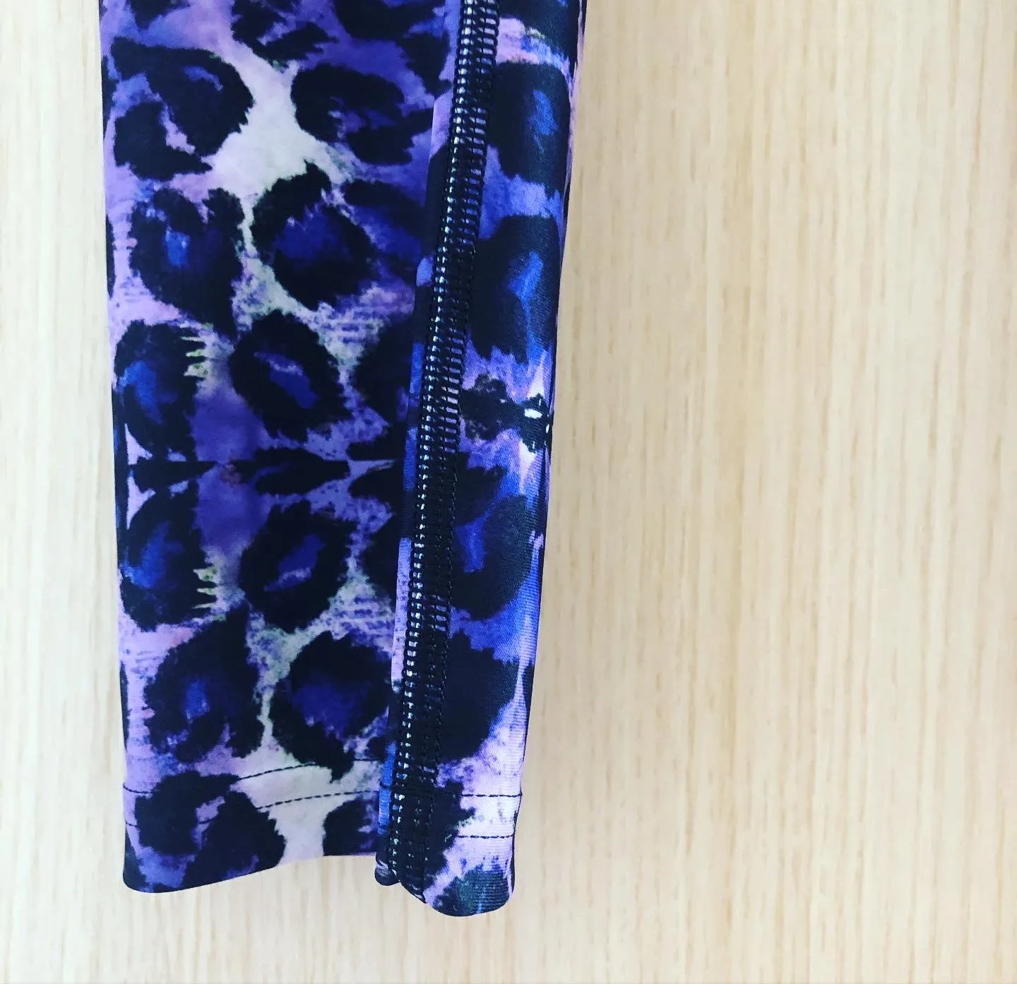 Purple Leopard Print Men's Leggings, Animal Print Meggings Running Tights-Made in USA/EU