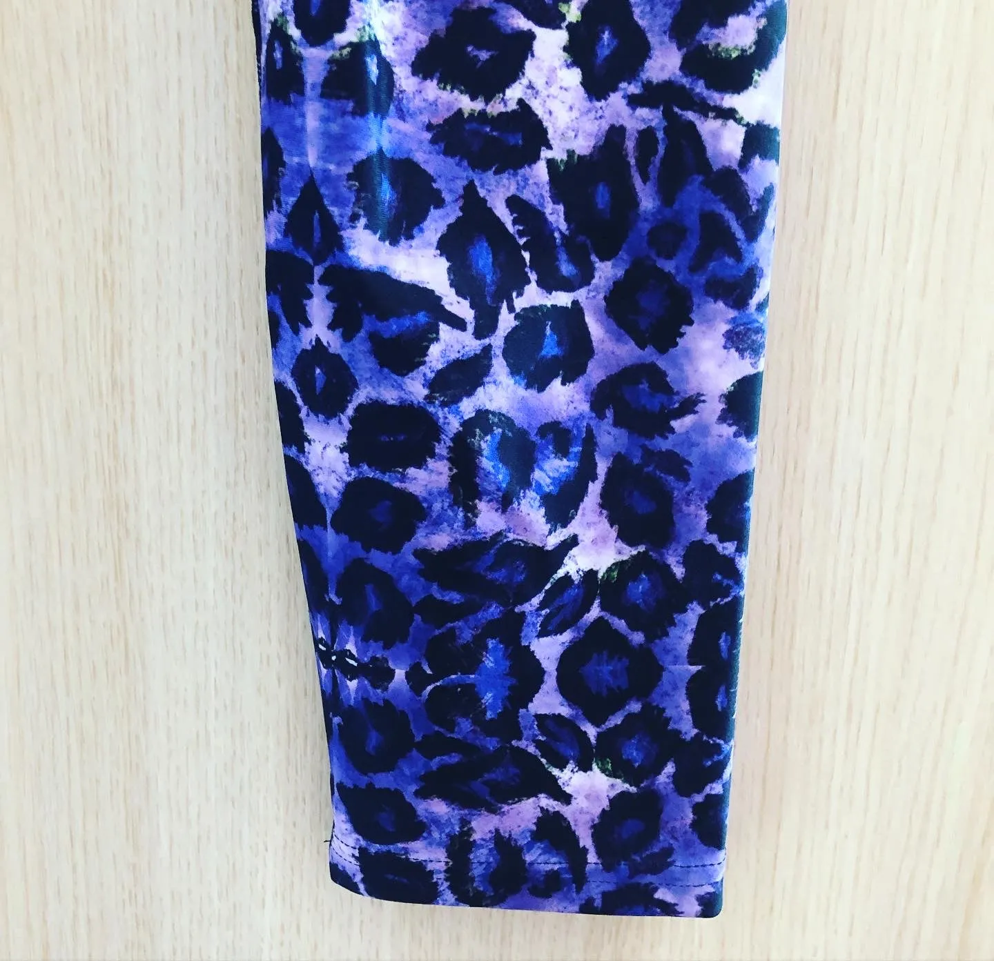 Purple Leopard Print Men's Leggings, Animal Print Meggings Running Tights-Made in USA/EU