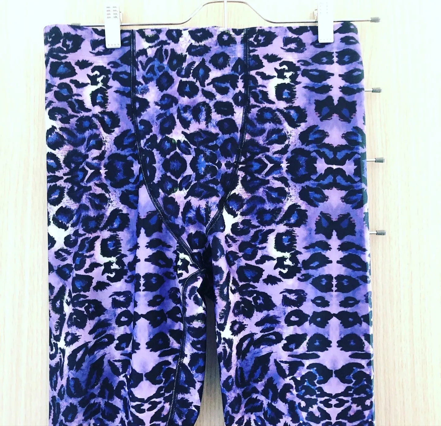 Purple Leopard Print Men's Leggings, Animal Print Meggings Running Tights-Made in USA/EU