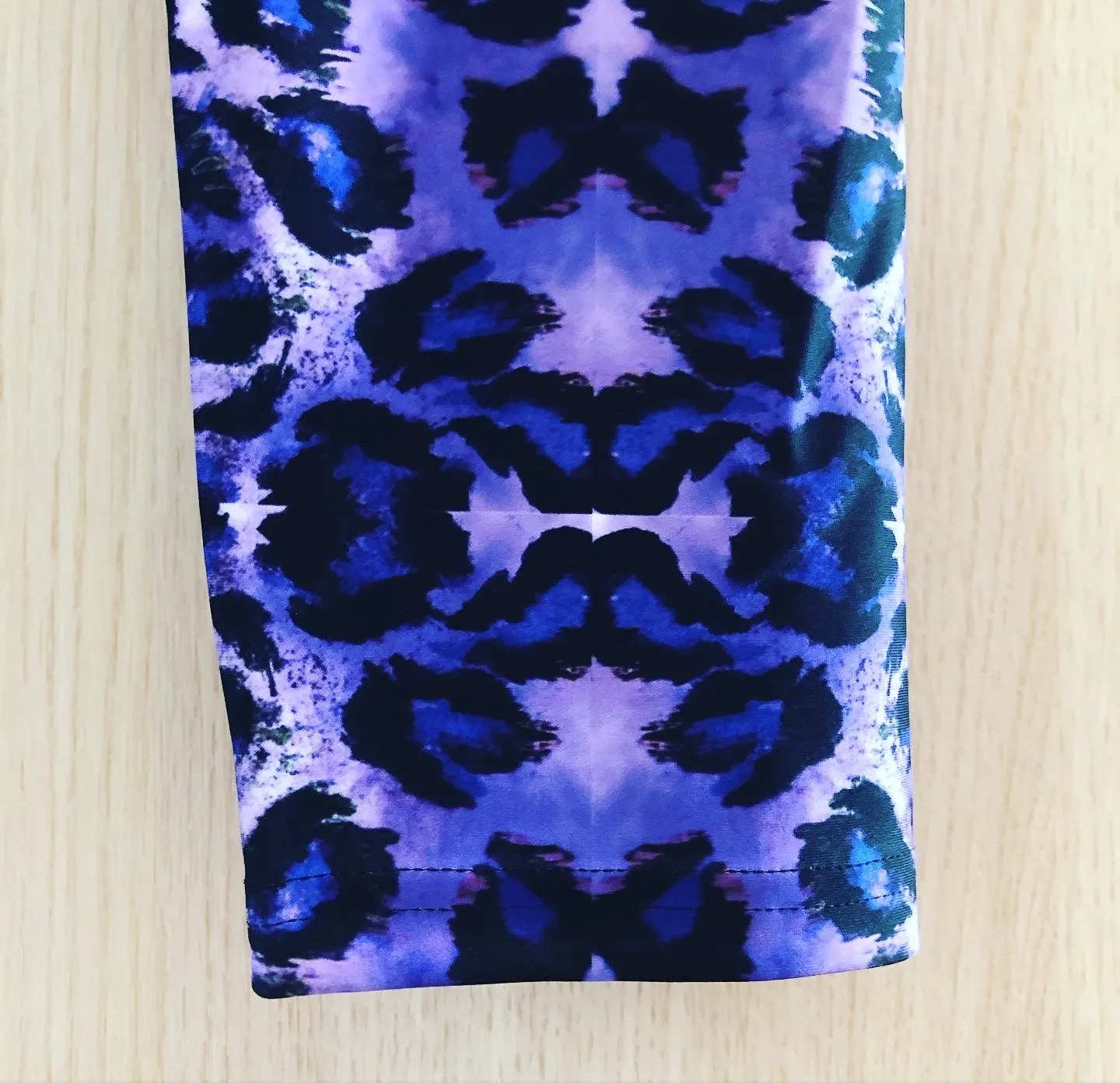 Purple Leopard Print Men's Leggings, Animal Print Meggings Running Tights-Made in USA/EU