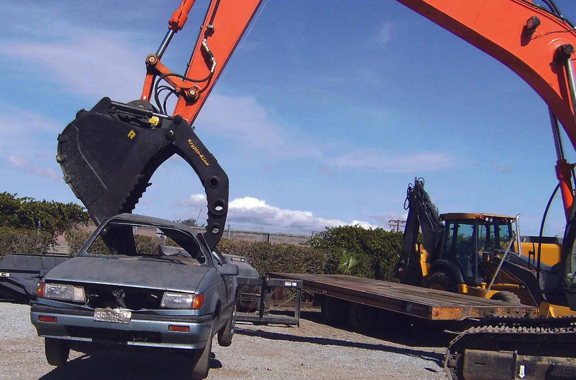 Rockland Krypto Klaw Skeleton Bucket | Excavator Weight 15,001 - 160,000 lbs | Bucket Width 30" - 78" inches | Maximum Throat Opening 64" - 115" | For Excavators