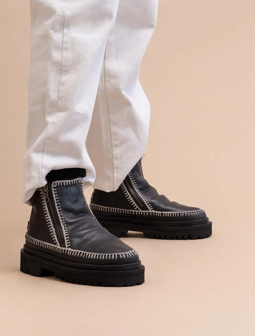 Setsu 3.0. Crochet Ankle Boot Black Leather Light Grey