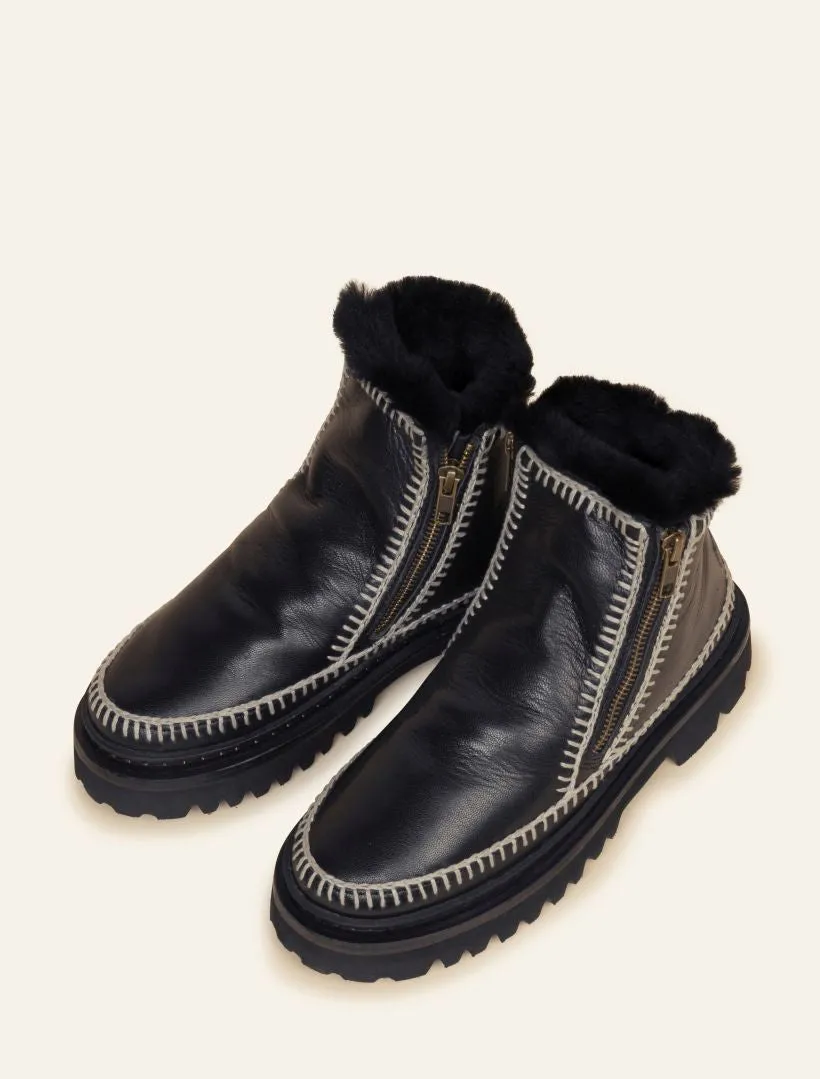 Setsu 3.0. Crochet Ankle Boot Black Leather Light Grey