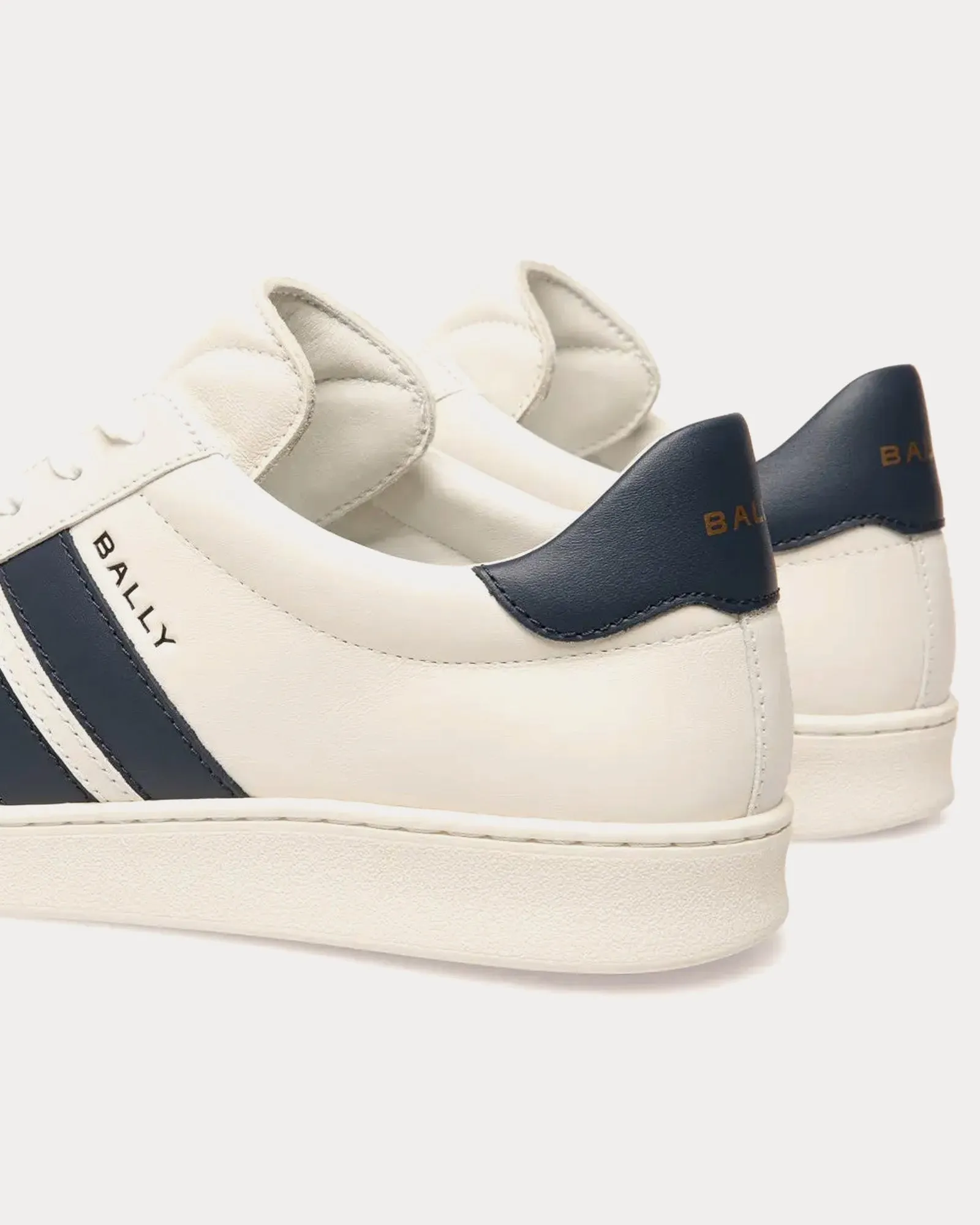 Tennis Leather White / Navy Blue Low Top Sneakers