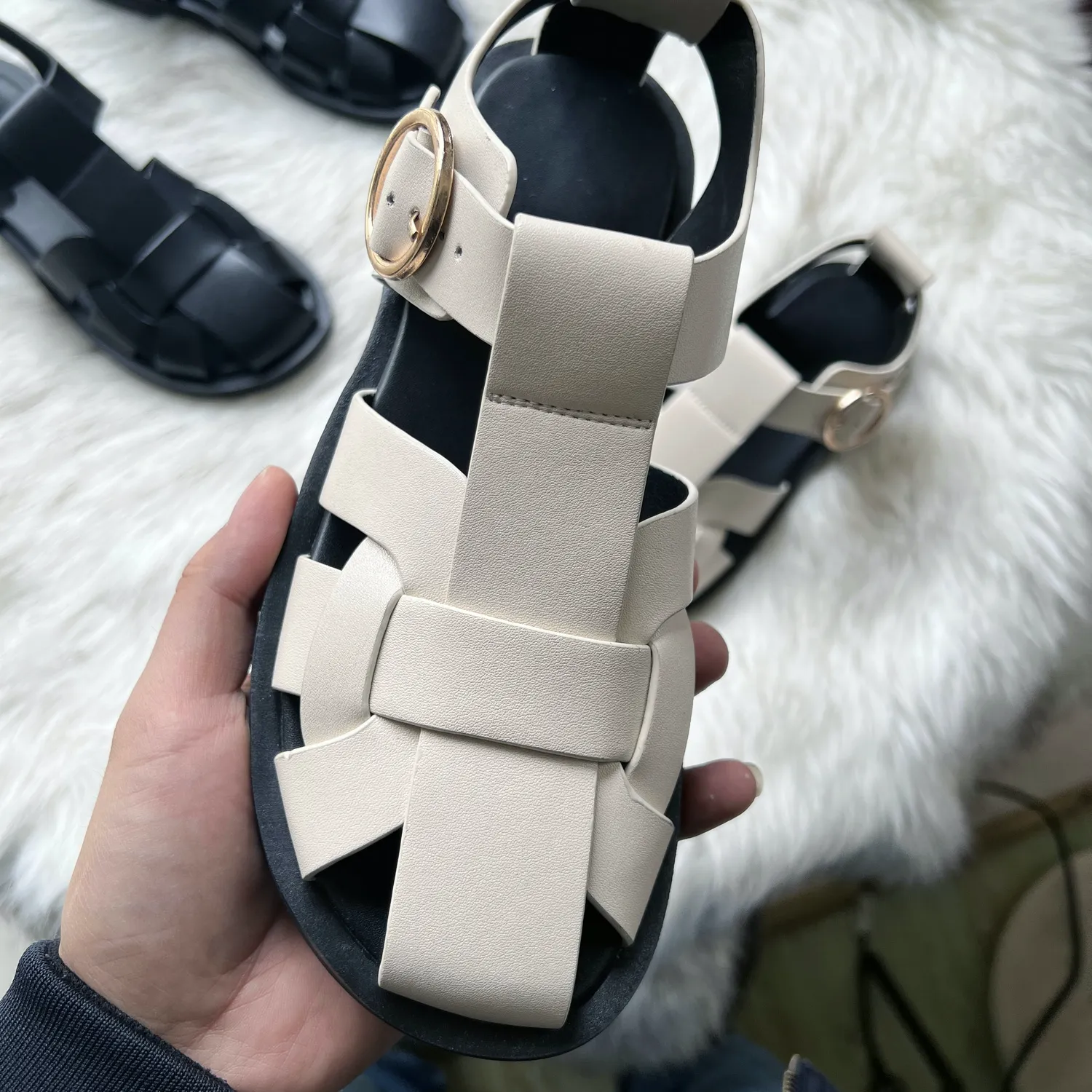 USS Shoes Alicia Women's Leather Flats Sandals