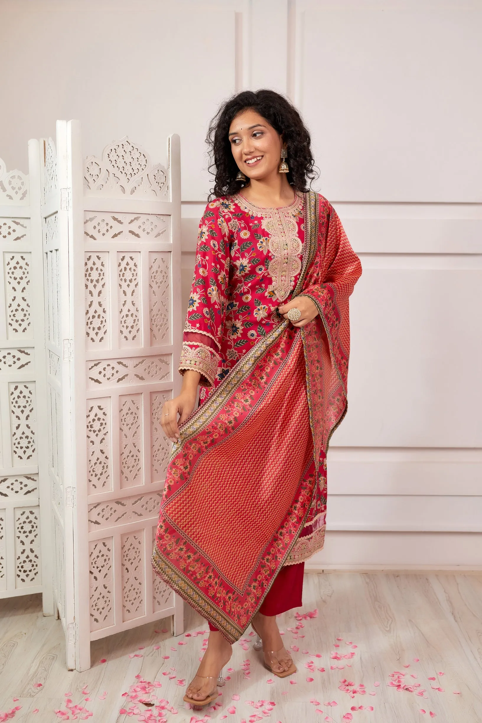 Women's Muslin Pink Straight Kurta, Pant & Dupatta
