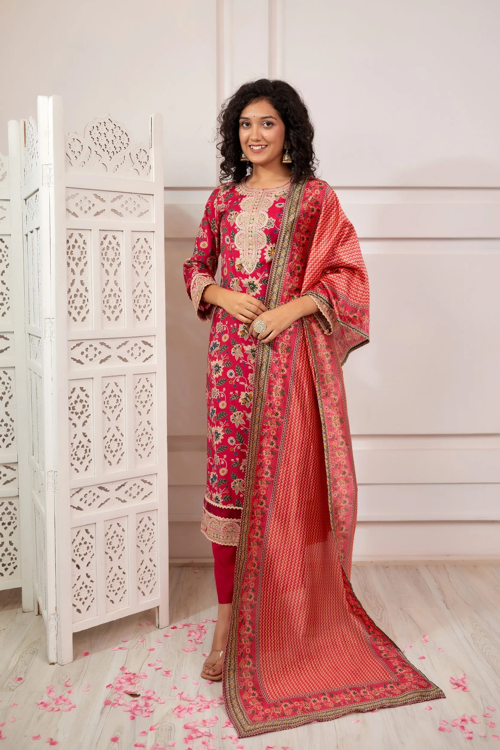 Women's Muslin Pink Straight Kurta, Pant & Dupatta