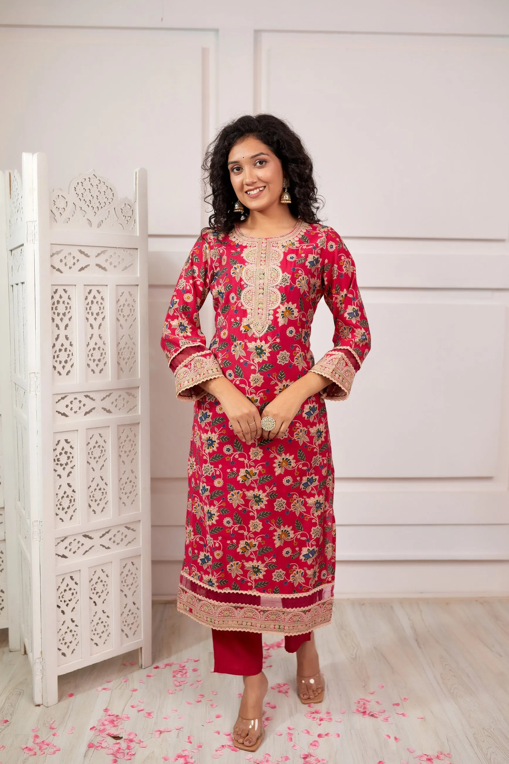 Women's Muslin Pink Straight Kurta, Pant & Dupatta