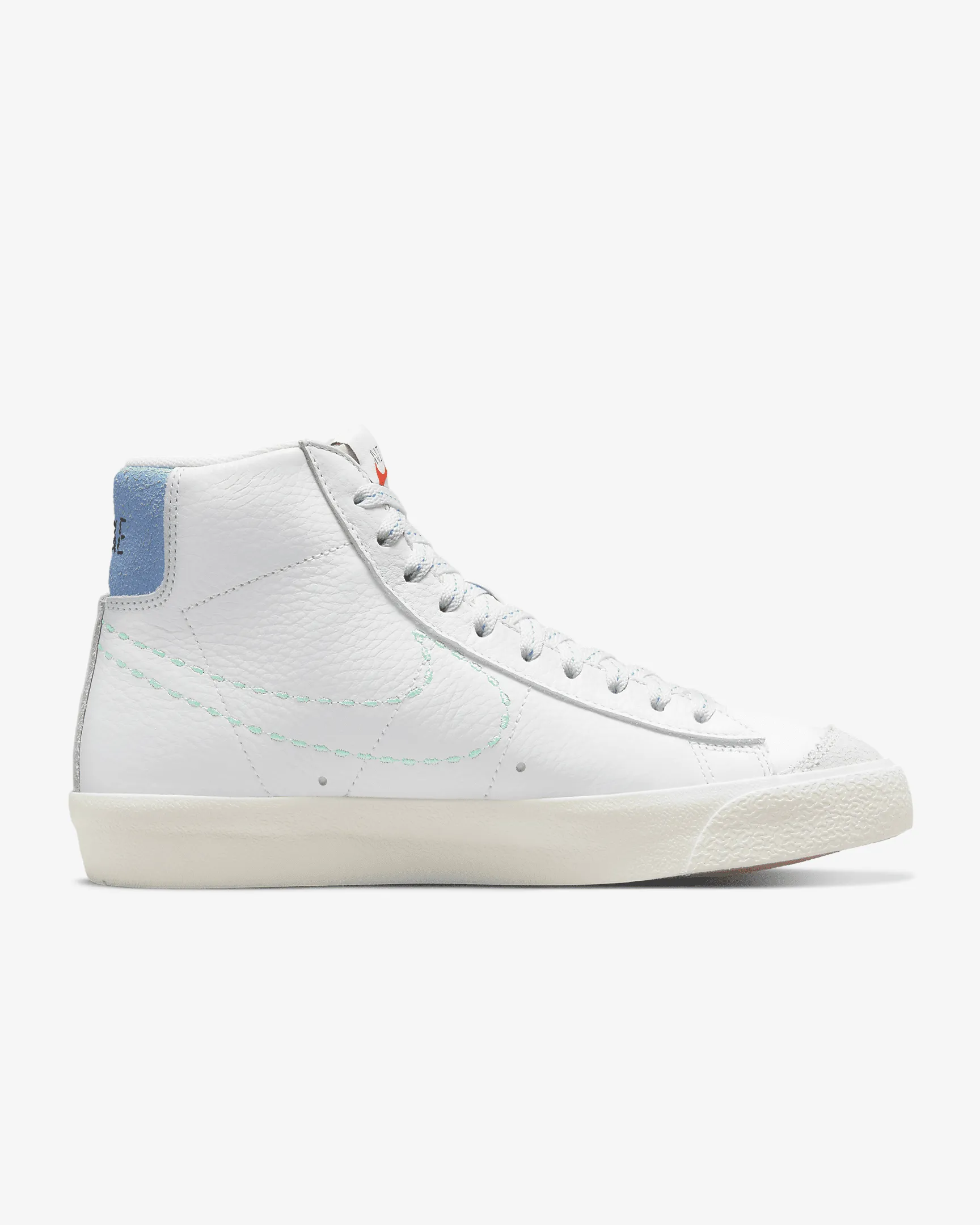 WOMEN'S NIKE BLAZER MID '77 WHITE/SAFETY ORANGE-LILAC-GREEN GLOW DX2350-100