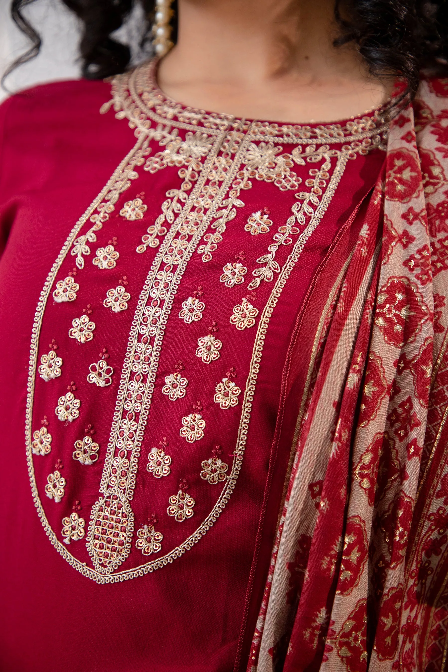 Women's Rayon Maroon Straight Kurta Palazzo and Dupatta Set