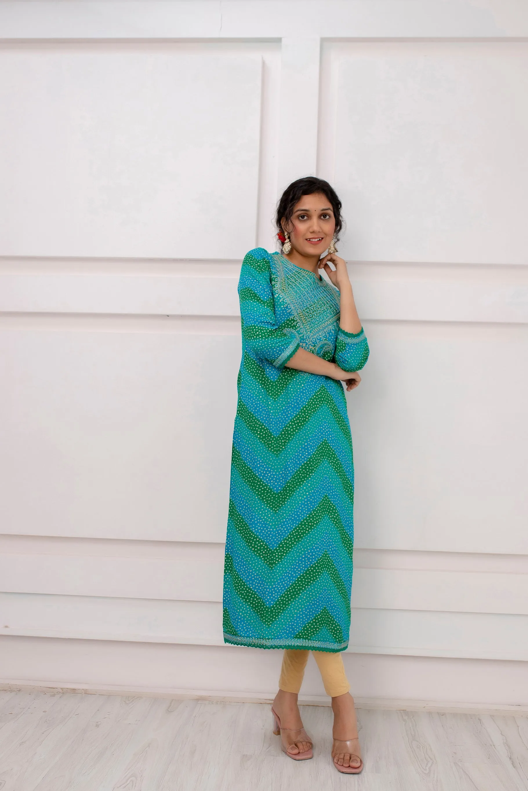 Womens Rayon Turquoise Straight Kurta