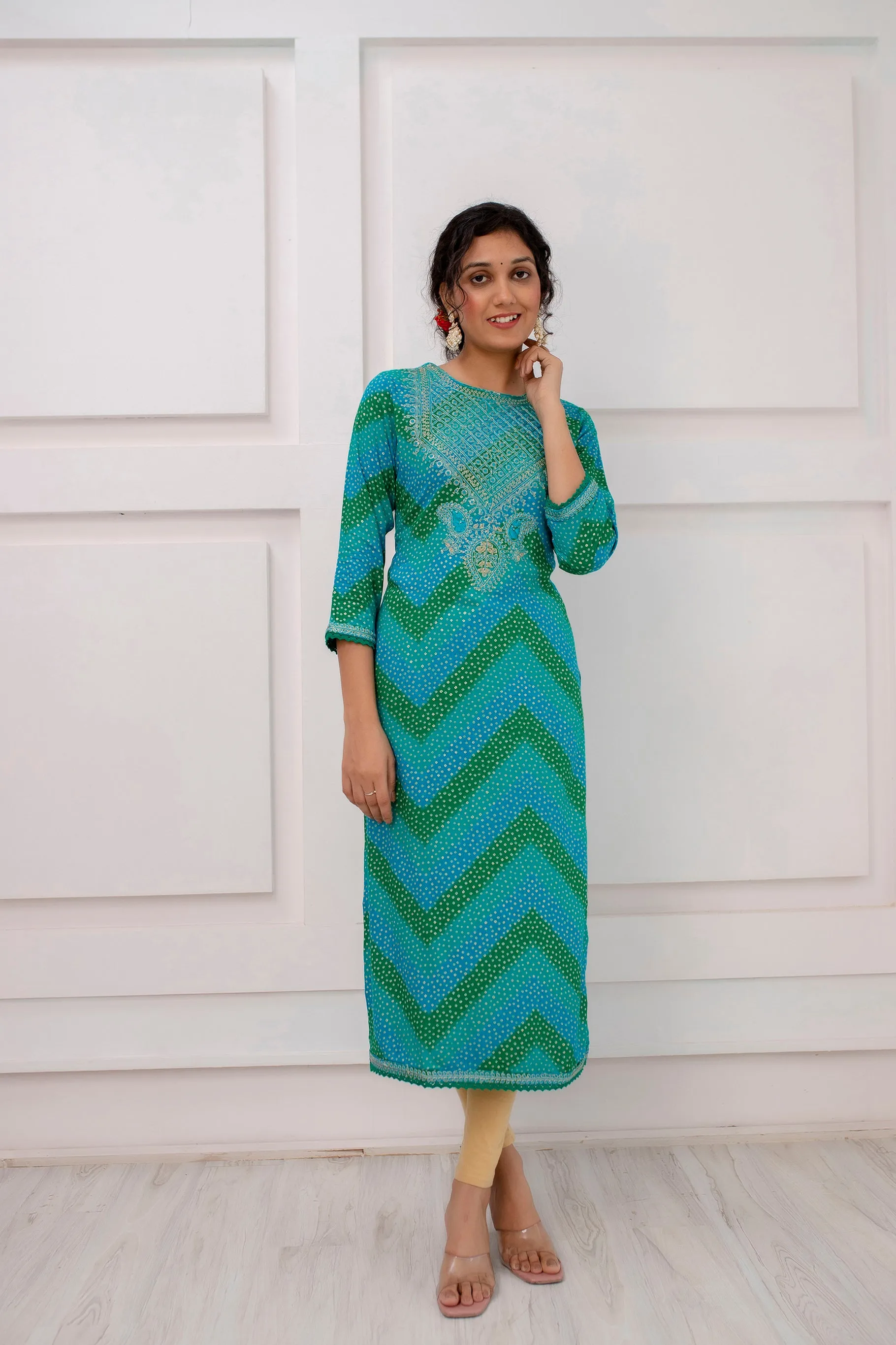 Womens Rayon Turquoise Straight Kurta